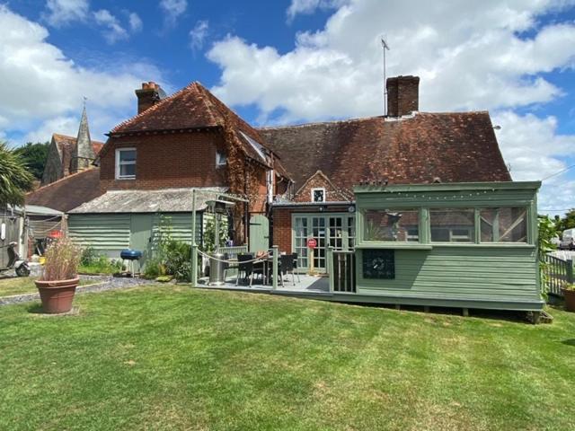 The White Hart Hotel Newenden ภายนอก รูปภาพ
