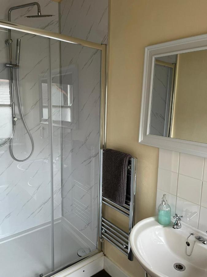 The White Hart Hotel Newenden ภายนอก รูปภาพ